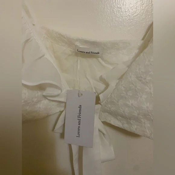 Lovers + Friends Lang Cropped Top in White - Picture 6 of 9